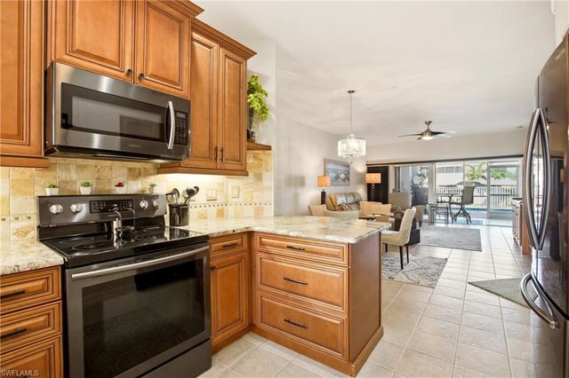 728 Victoria DR 101, Cape Coral, FL 33904