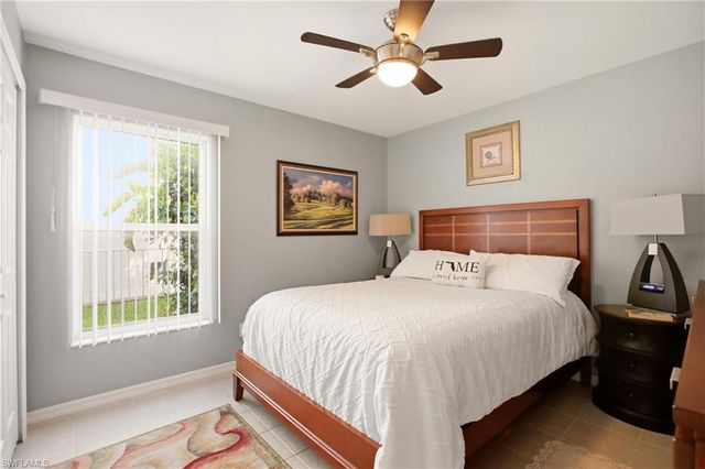 728 Victoria DR 101, Cape Coral, FL 33904