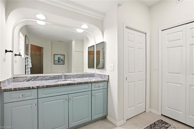 728 Victoria DR 101, Cape Coral, FL 33904