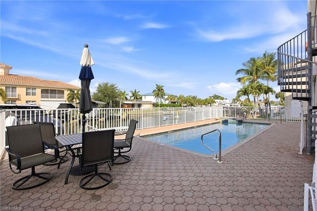 728 Victoria DR 101, Cape Coral, FL 33904