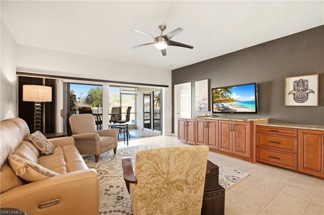 728 Victoria DR 101, Cape Coral, FL 33904