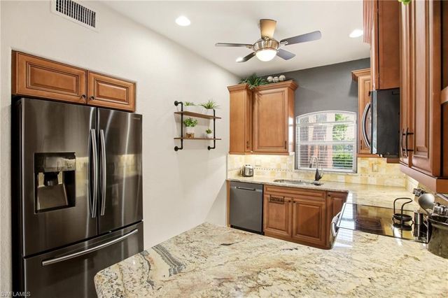 728 Victoria DR 101, Cape Coral, FL 33904