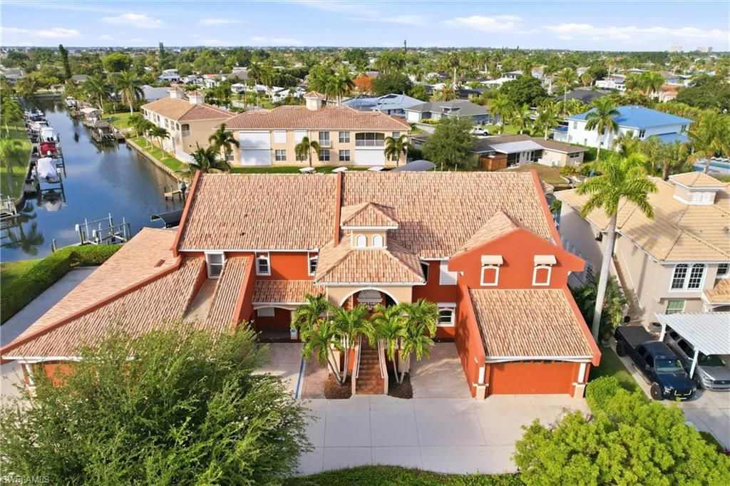 728 Victoria DR 101, Cape Coral, FL 33904