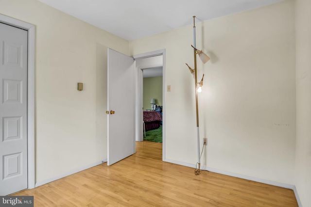 6054 EDWARD DR, Mechanicsburg, PA 17050