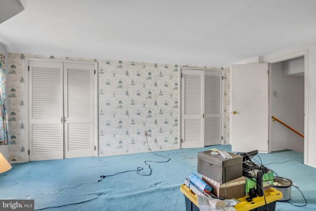 6054 EDWARD DR, Mechanicsburg, PA 17050