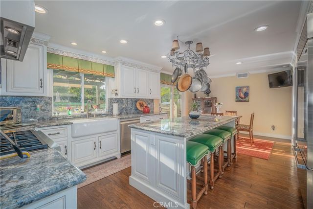 757 Quail Valley, West Covina, CA 91791