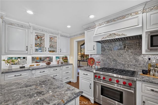 757 Quail Valley, West Covina, CA 91791