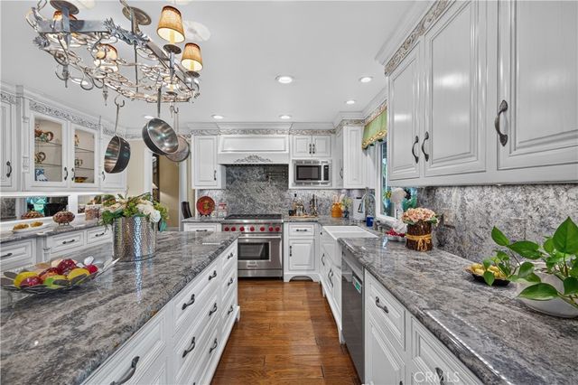 757 Quail Valley, West Covina, CA 91791