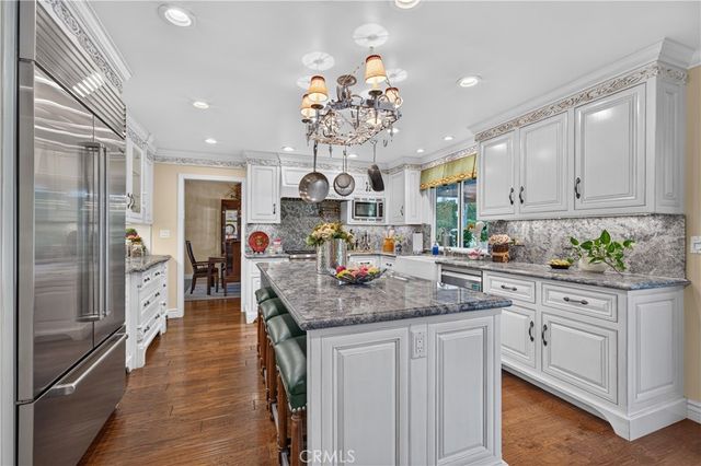 757 Quail Valley, West Covina, CA 91791