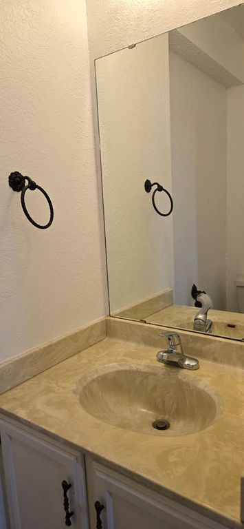 Image 9 of property listing at 1724 Utah Avenue, San Angelo, TX 76904