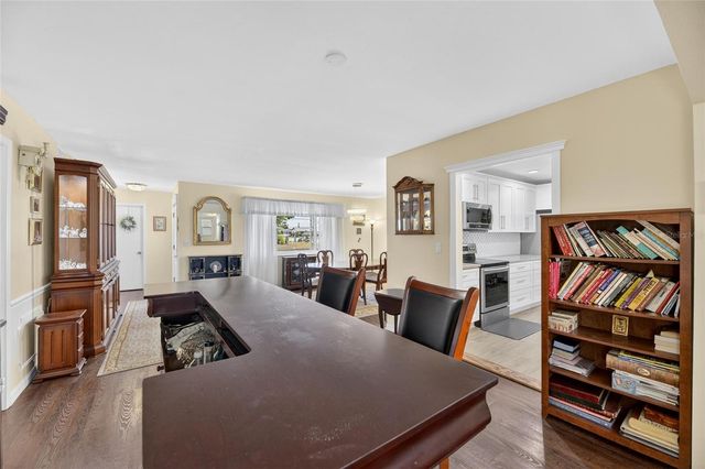 1302 DESERT HILLS DRIVE, Sun City Center, FL 33573