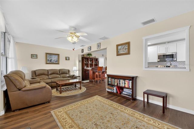 1302 DESERT HILLS DRIVE, Sun City Center, FL 33573