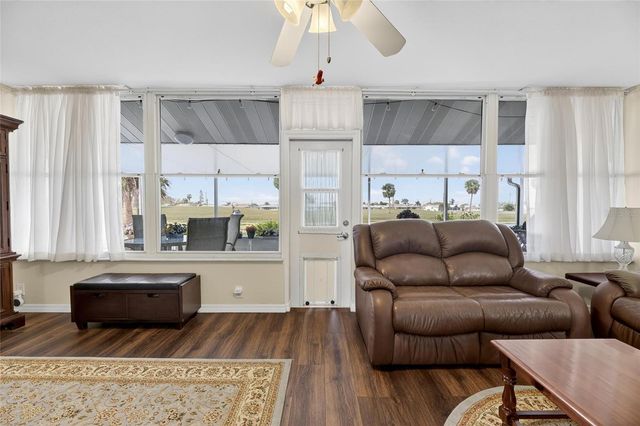 1302 DESERT HILLS DRIVE, Sun City Center, FL 33573