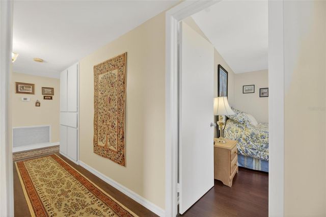 1302 DESERT HILLS DRIVE, Sun City Center, FL 33573