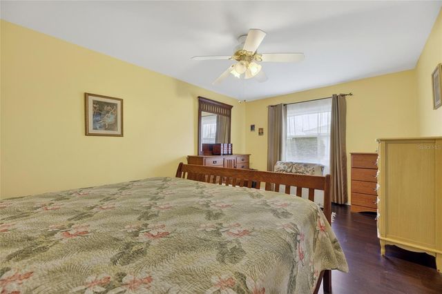 1302 DESERT HILLS DRIVE, Sun City Center, FL 33573