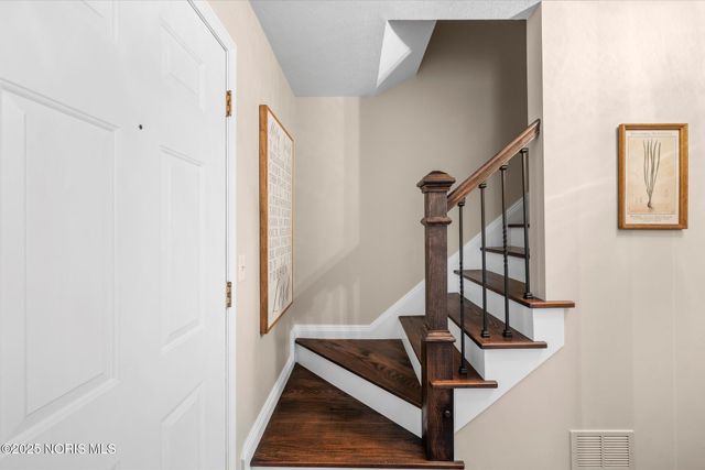 7331 Twin Lakes Road, Perrysburg, OH 43551