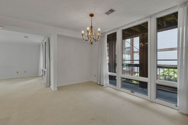 300 6th St 4, Beaver, PA 15009