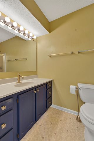 300 6th St 4, Beaver, PA 15009