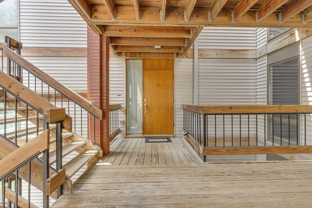 300 6th St 4, Beaver, PA 15009