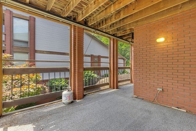 300 6th St 4, Beaver, PA 15009