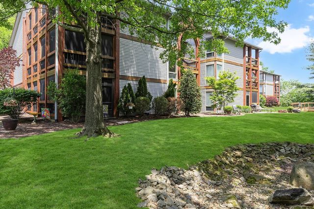 300 6th St 4, Beaver, PA 15009