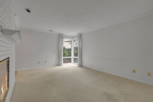 300 6th St 4, Beaver, PA 15009