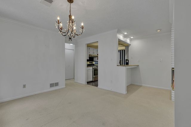300 6th St 4, Beaver, PA 15009