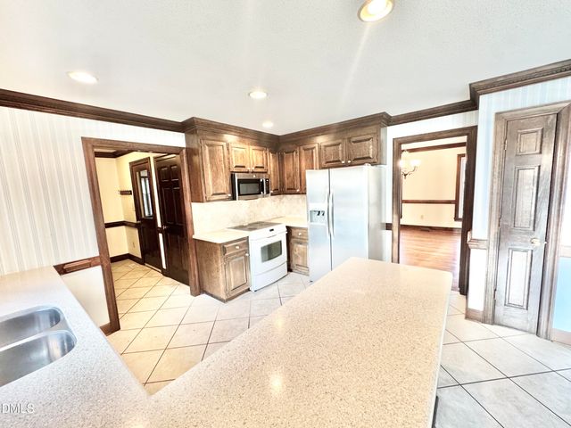 502 Carolyn Court, Cary, NC 27511