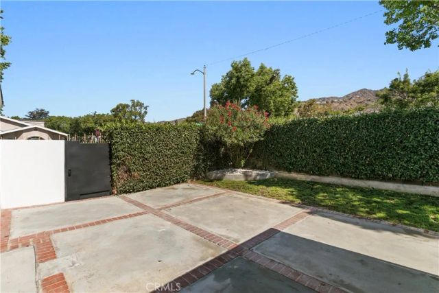 536 Hampton Road, Burbank, CA 91504
