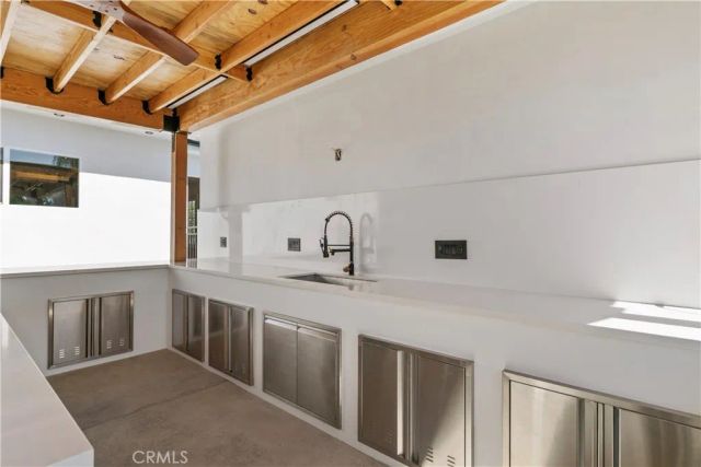 536 Hampton Road, Burbank, CA 91504