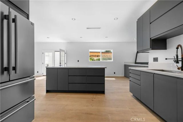 536 Hampton Road, Burbank, CA 91504