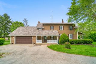 1977 County Line Road, Sandwich, IL 60548