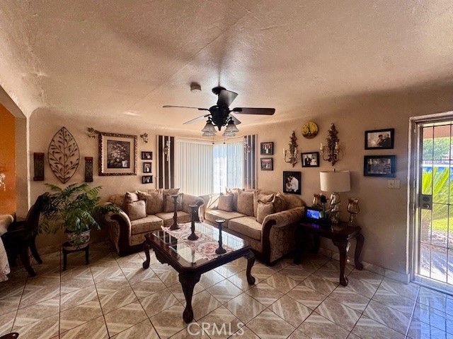 1105 Austin Street, Madera, CA 93638