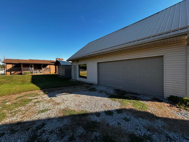 411 Boat Dock Road, Somerset, KY 42501