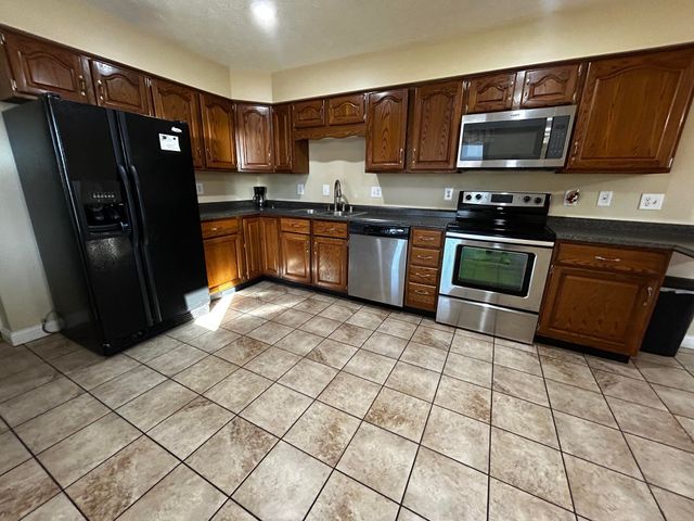 411 Boat Dock Road, Somerset, KY 42501