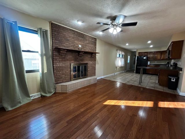 411 Boat Dock Road, Somerset, KY 42501