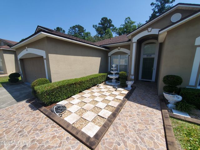 5627 RIBBON ROSE Drive, Jacksonville, FL 32258