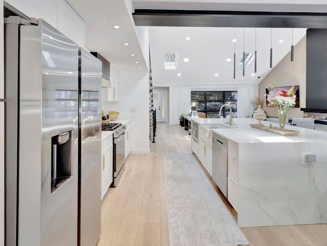15 Appleton Street, Saugus, MA 01906
