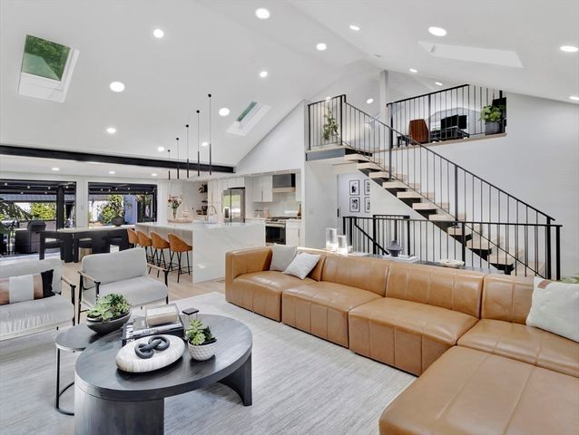 15 Appleton Street, Saugus, MA 01906