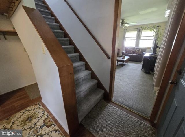 169 CRABTREE DR, Levittown, PA 19055