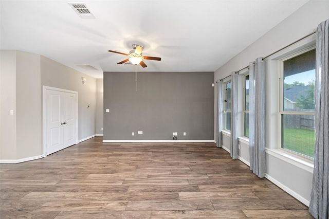262 Pleasant Hill Way, Conroe, TX 77304