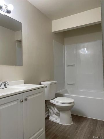 19250 Wick Road 216, Allen Park, MI 48101