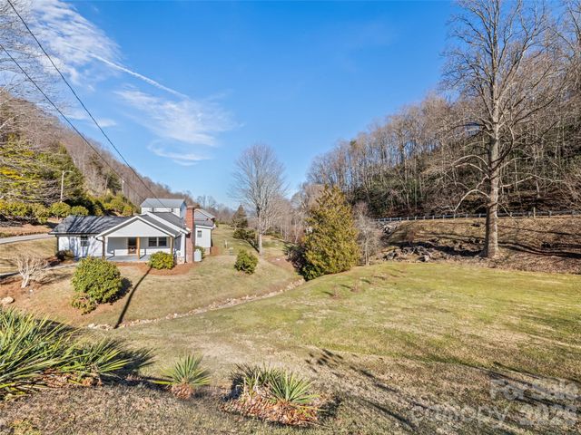 9 Whitted Road, Canton, NC 28716