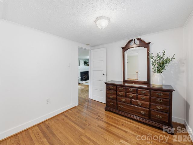 9 Whitted Road, Canton, NC 28716