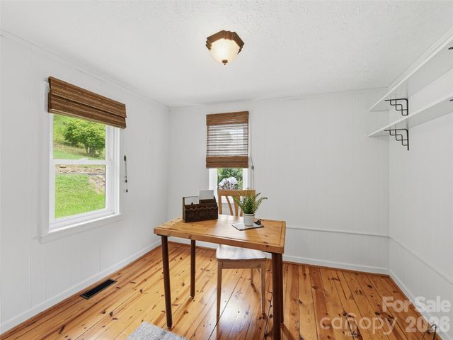 9 Whitted Road, Canton, NC 28716
