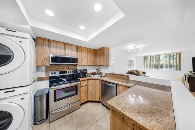 3249 Riverside D-202, Coral Springs, FL 33065