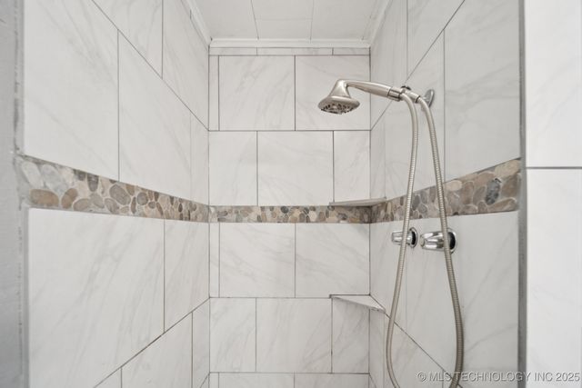 2011 W Union Street, Collinsville, OK 74021