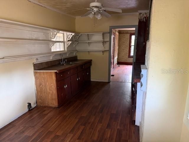 1600 E LAKEVIEW AVENUE, Eustis, FL 32726