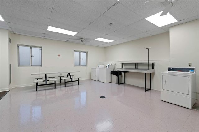 5 Bayard Rd 514, Shadyside, PA 15213