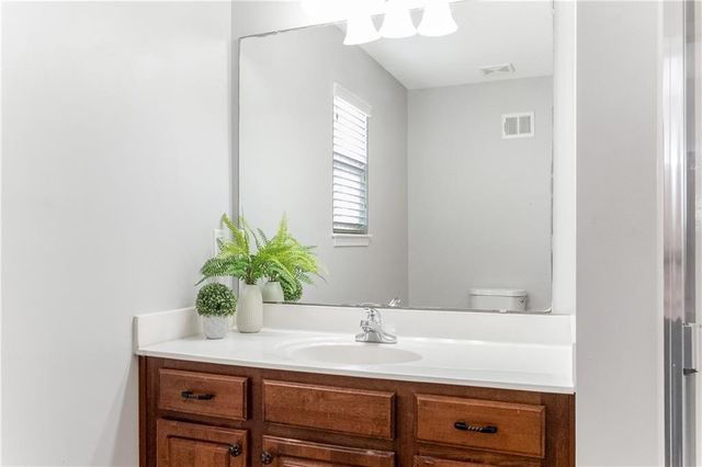 800 Raven Court, Belton, MO 64012